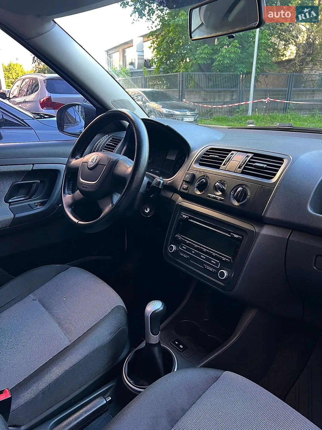 2012 Skoda Fabia - мініатюра 9