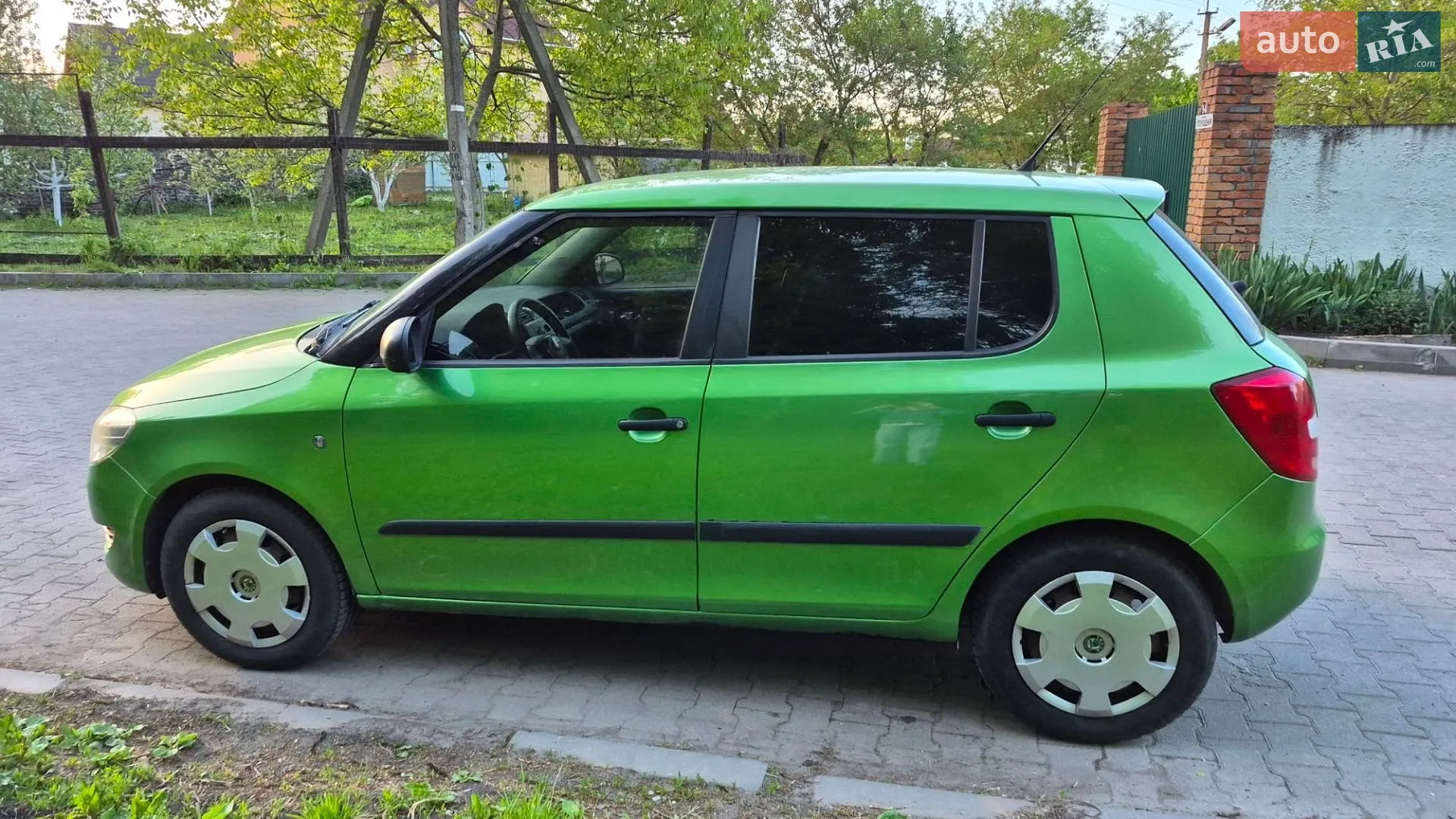 2010 Skoda Fabia - мініатюра 4