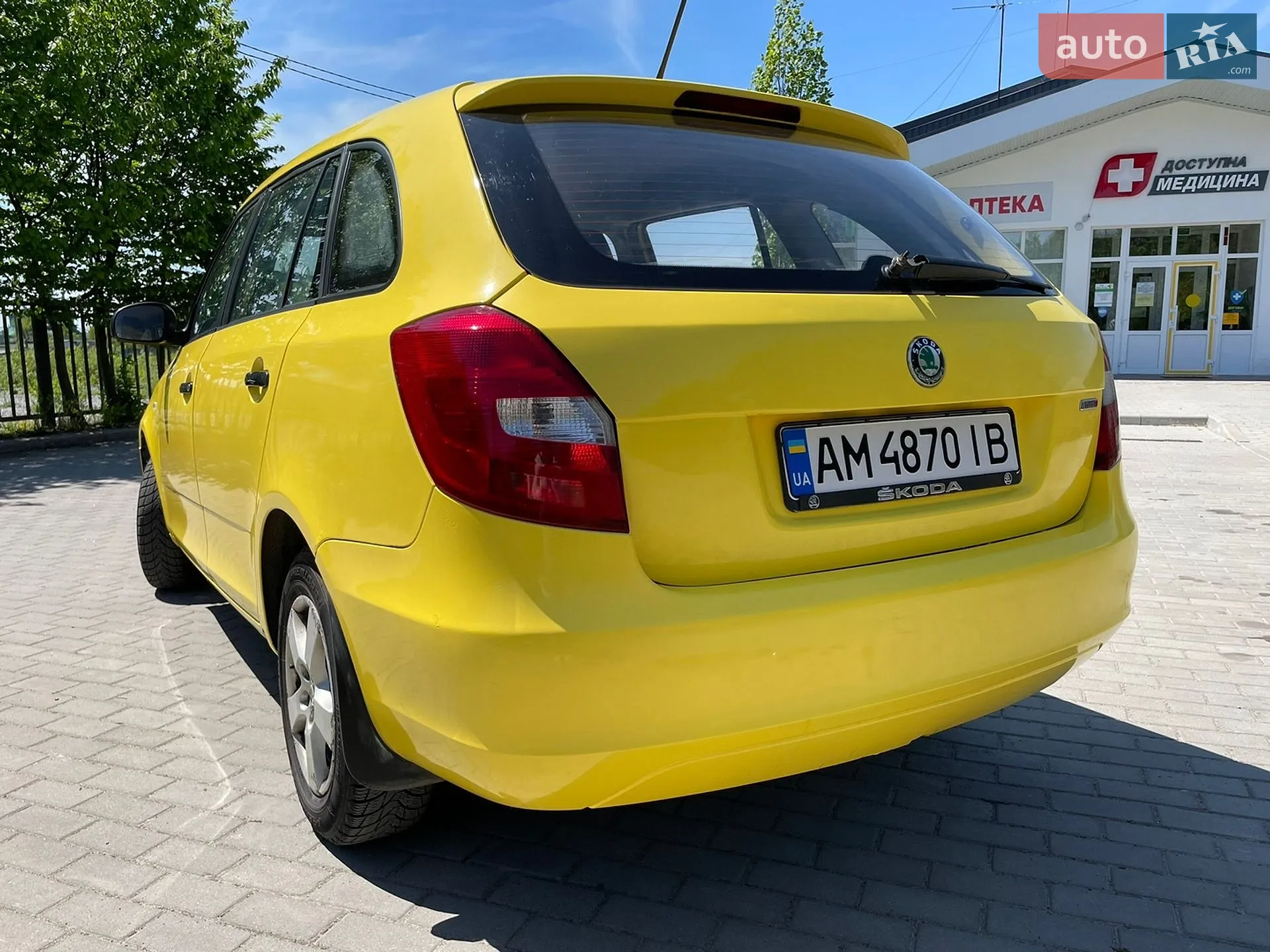 2011 Skoda Fabia - мініатюра 4