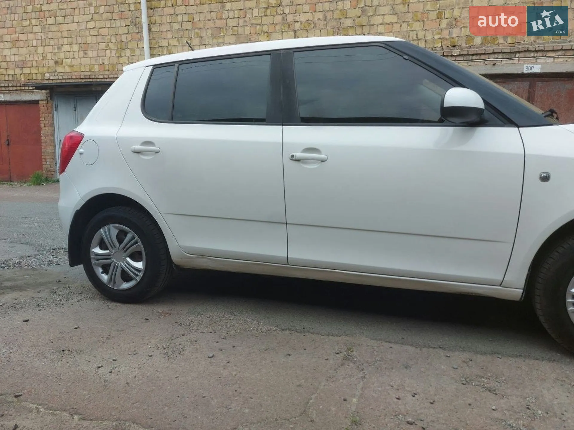 2012 Skoda Fabia - мініатюра 5
