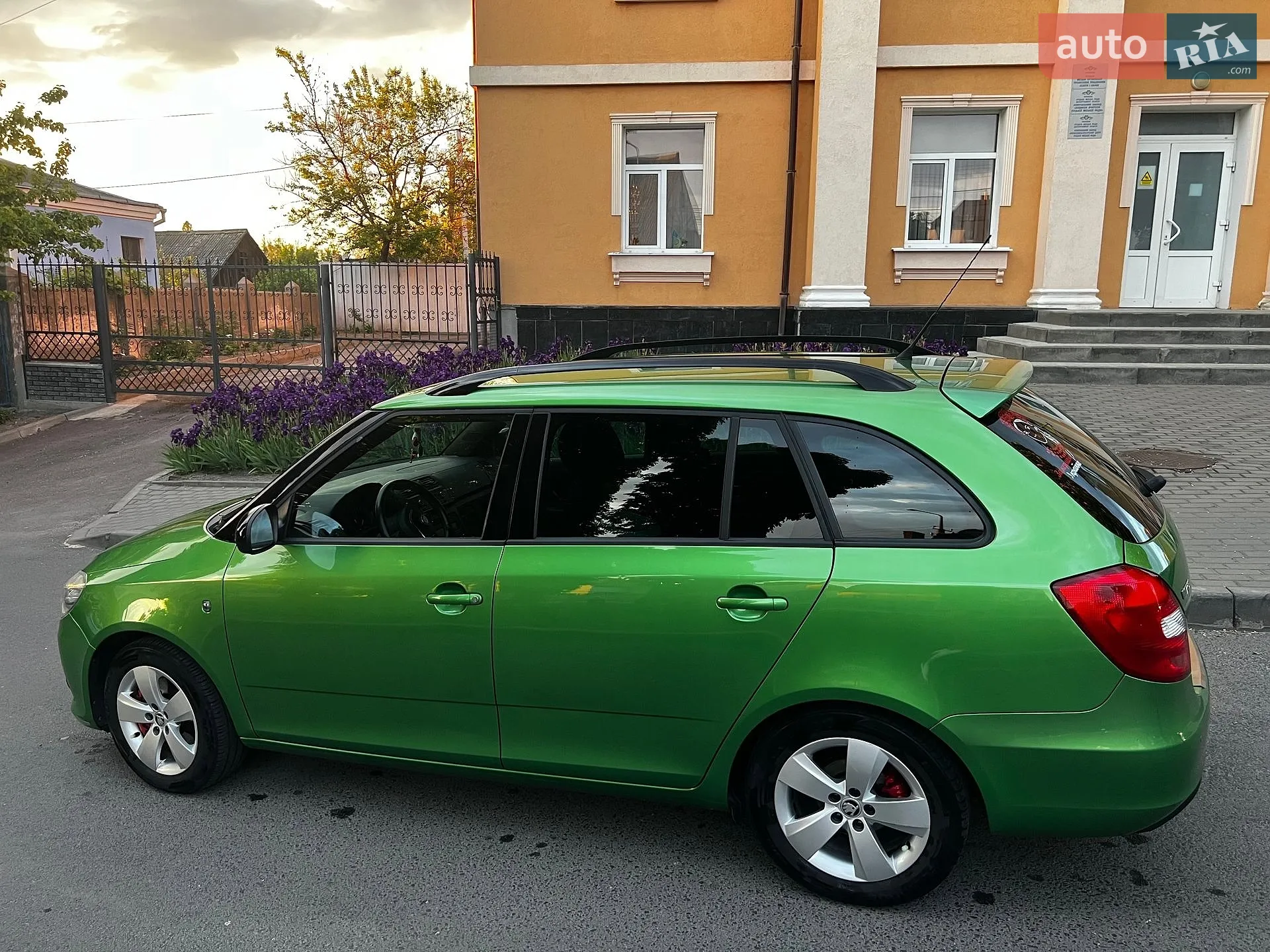 2010 Skoda Fabia - мініатюра 7