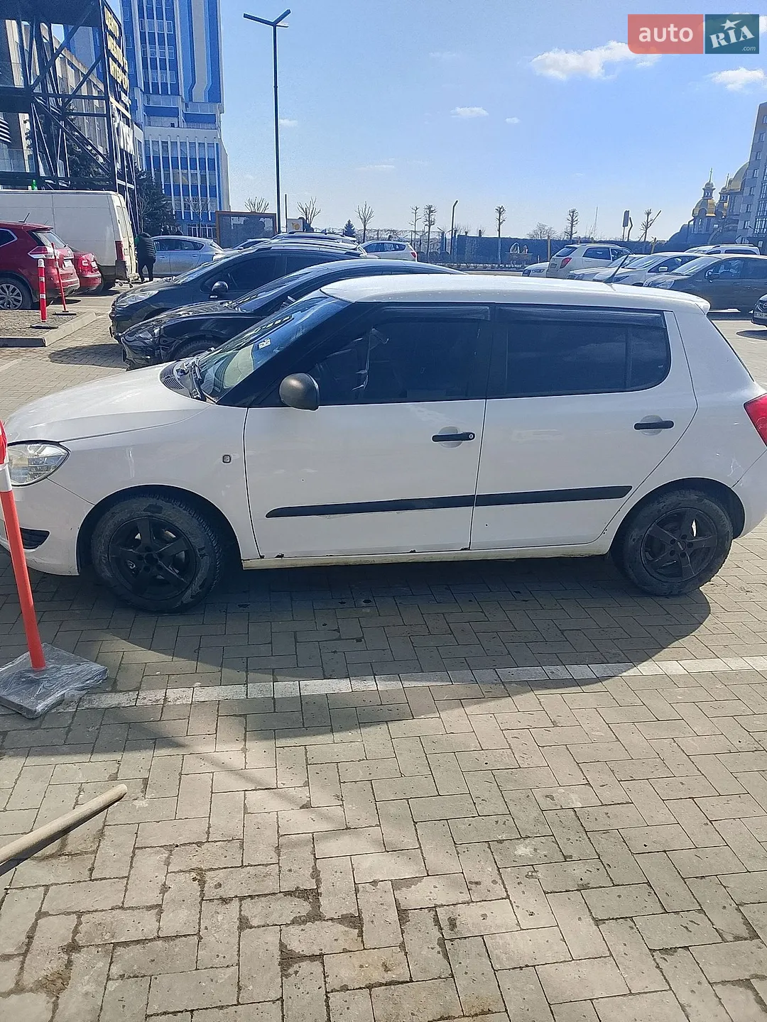 2010 Skoda Fabia - мініатюра 2