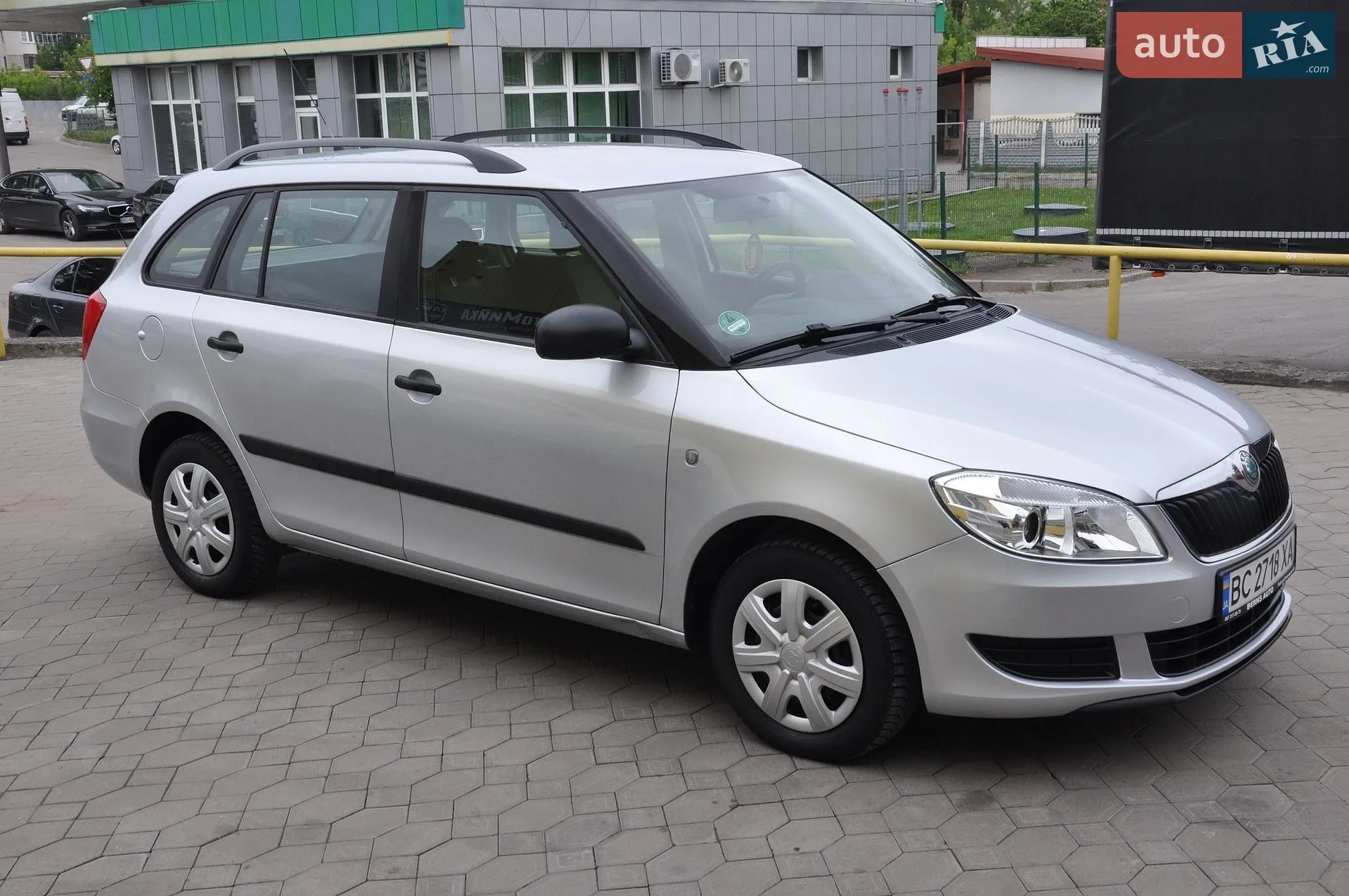 2011 Skoda Fabia - мініатюра 9