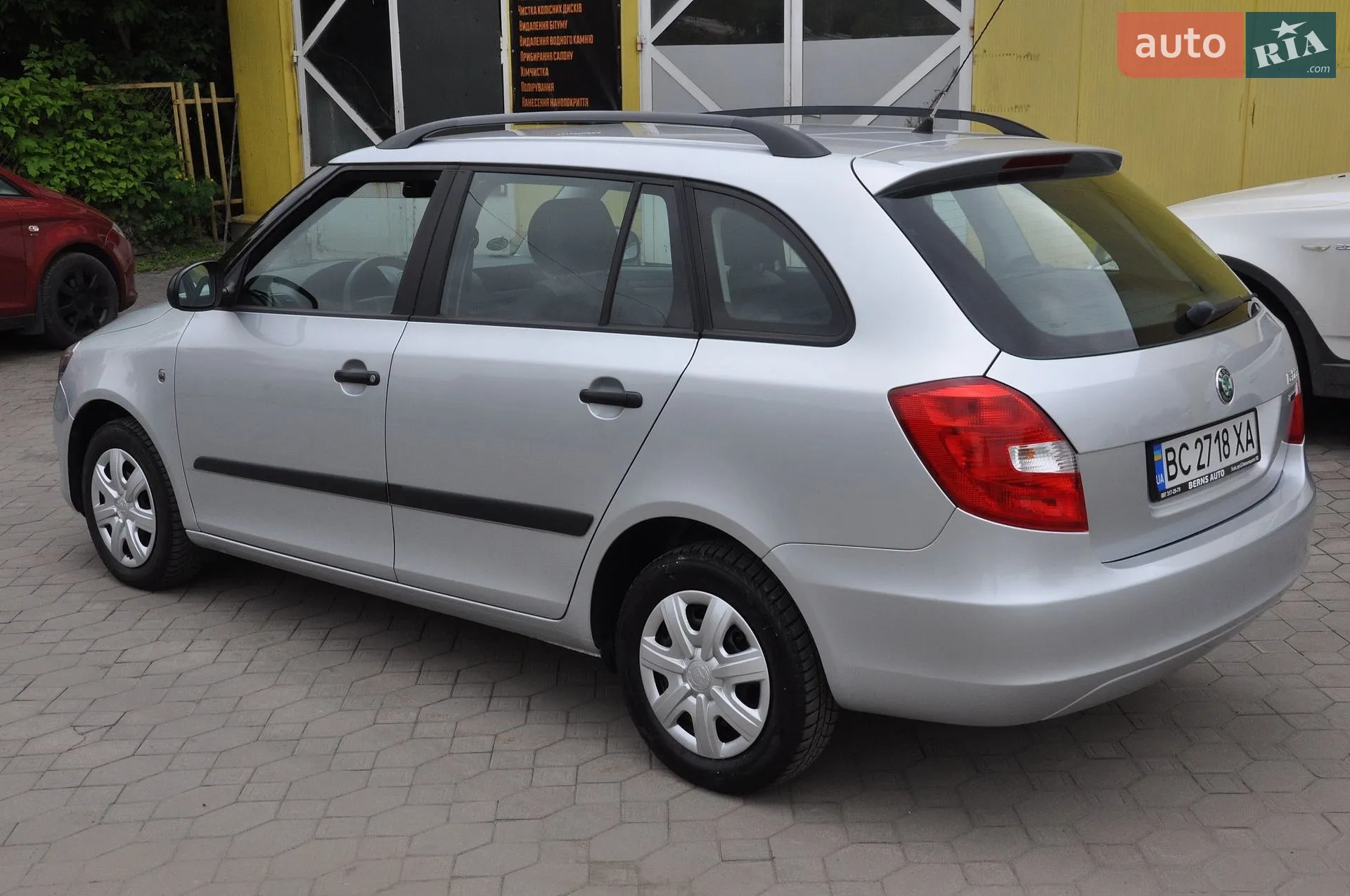 2011 Skoda Fabia - мініатюра 16