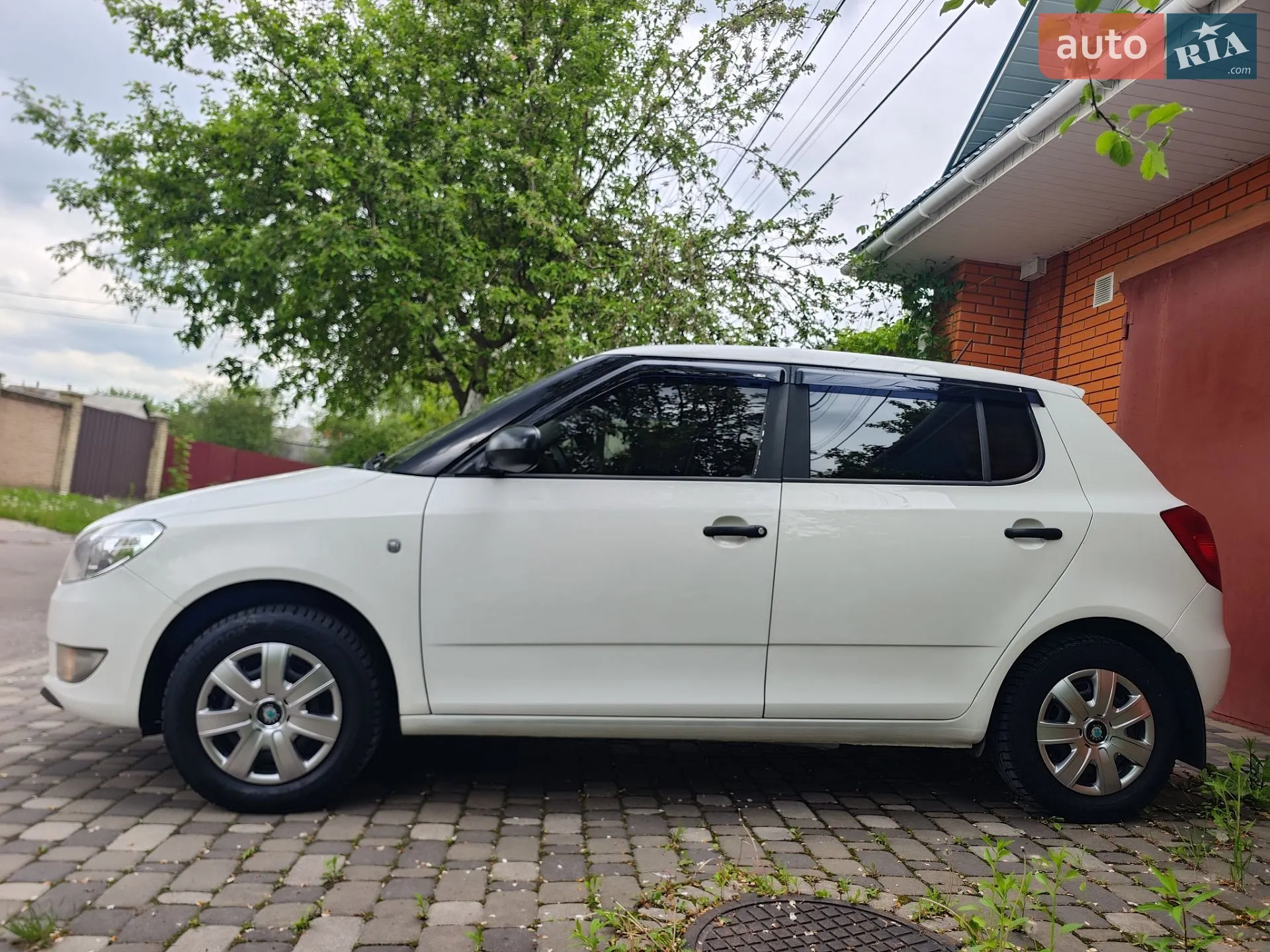 2011 Skoda Fabia - мініатюра 5