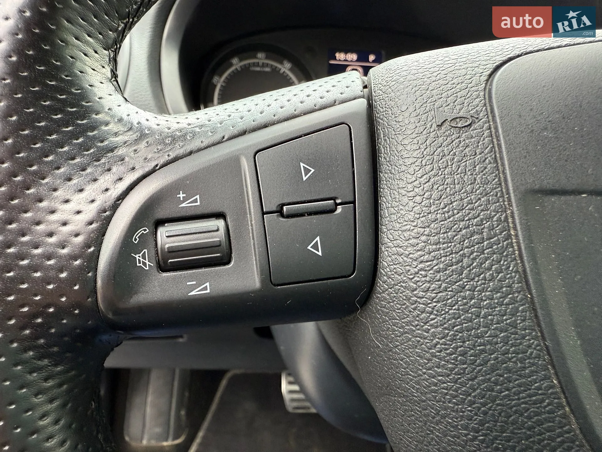 2012 Skoda Fabia - мініатюра 48