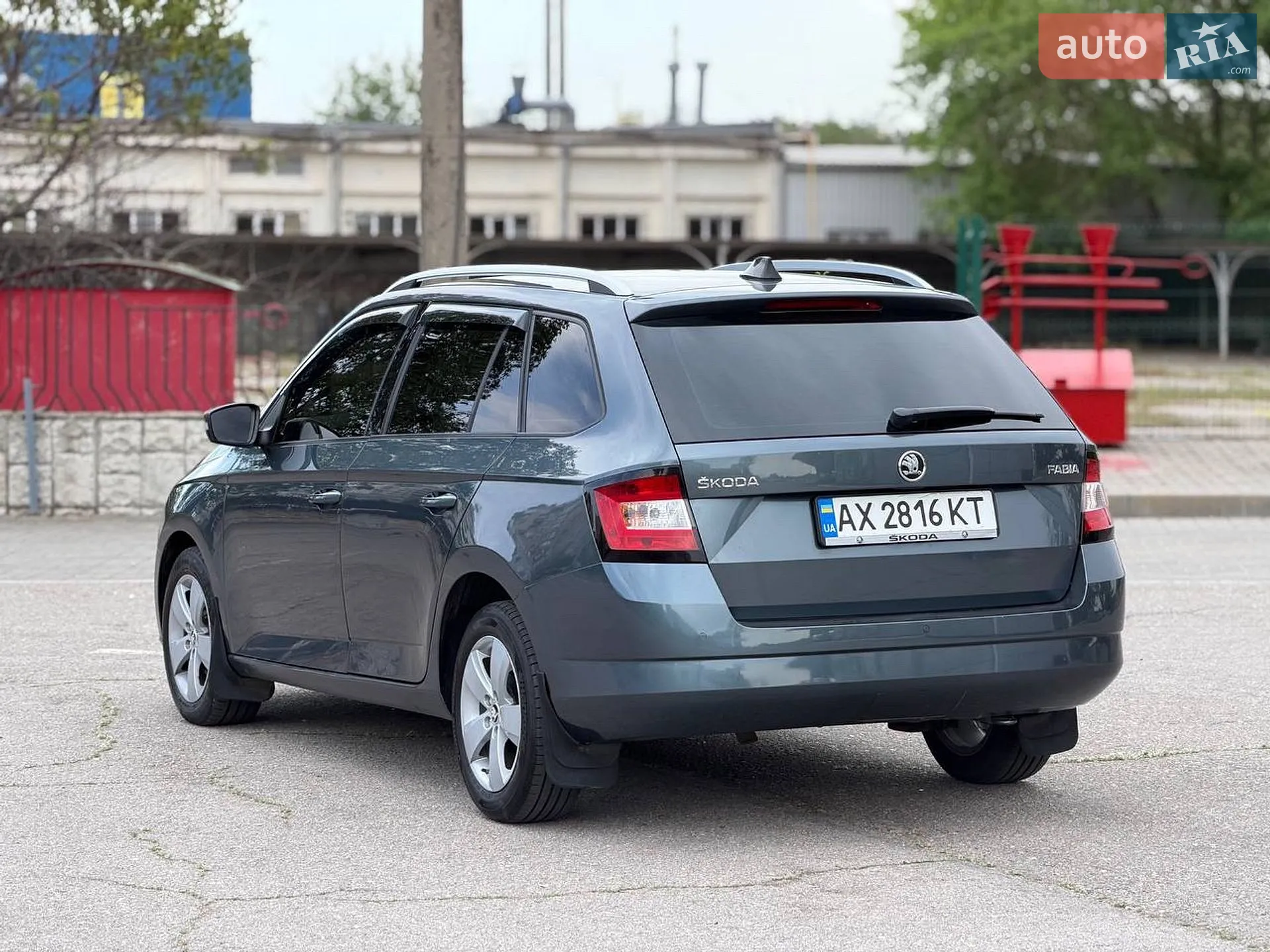 2015 Skoda Fabia - мініатюра 6