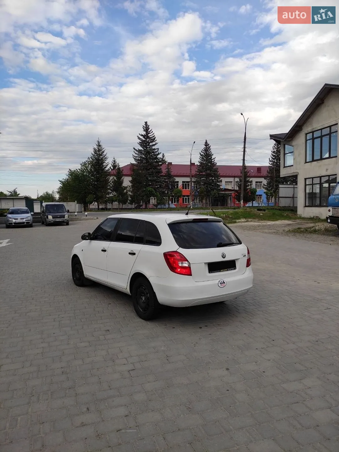 2010 Skoda Fabia - мініатюра 7