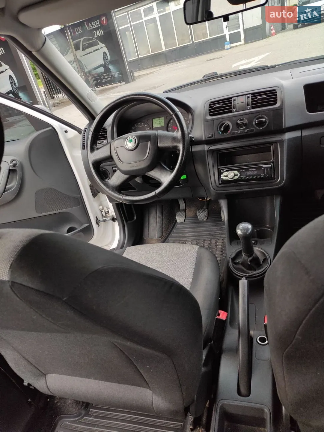 2010 Skoda Fabia - мініатюра 21