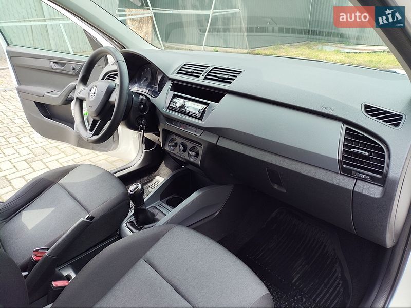Хэтчбек Skoda Fabia 2017 в Черновцах фото 44 Хэтчбек Skoda Fabia 2017 в Черновцах