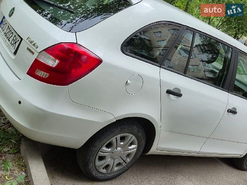 Универсал Skoda Fabia 2011 в Тернополе