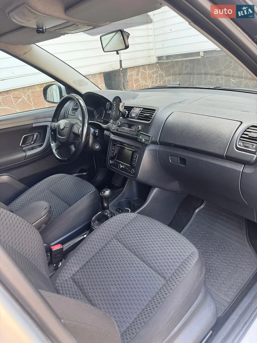 2012 Skoda Fabia - мініатюра 5