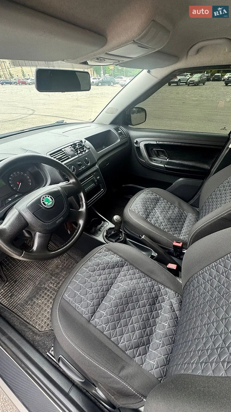 2012 Skoda Fabia - мініатюра 11