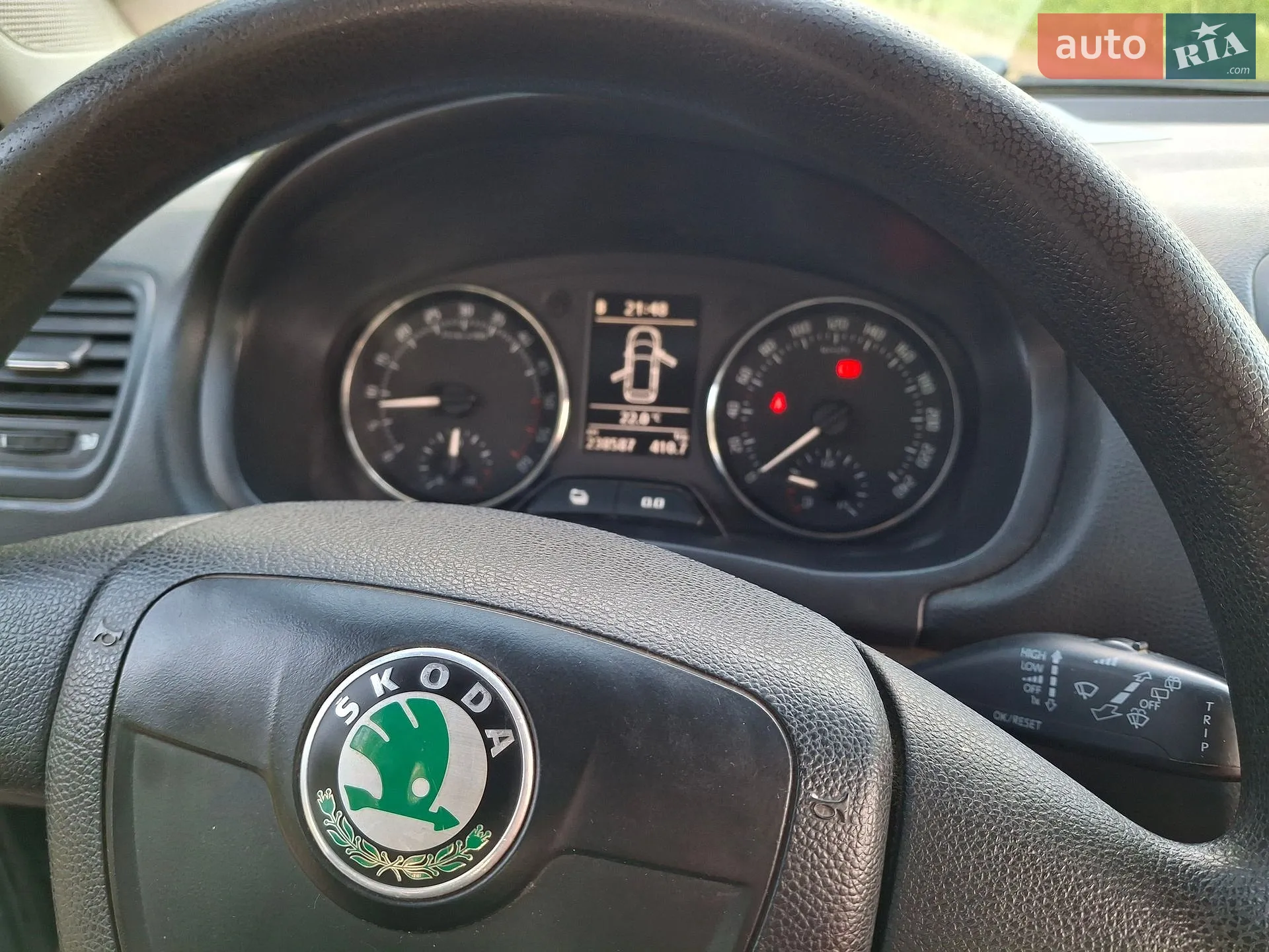 2010 Skoda Fabia - мініатюра 12