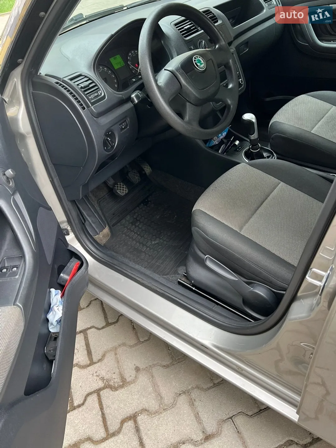 2012 Skoda Fabia - мініатюра 5