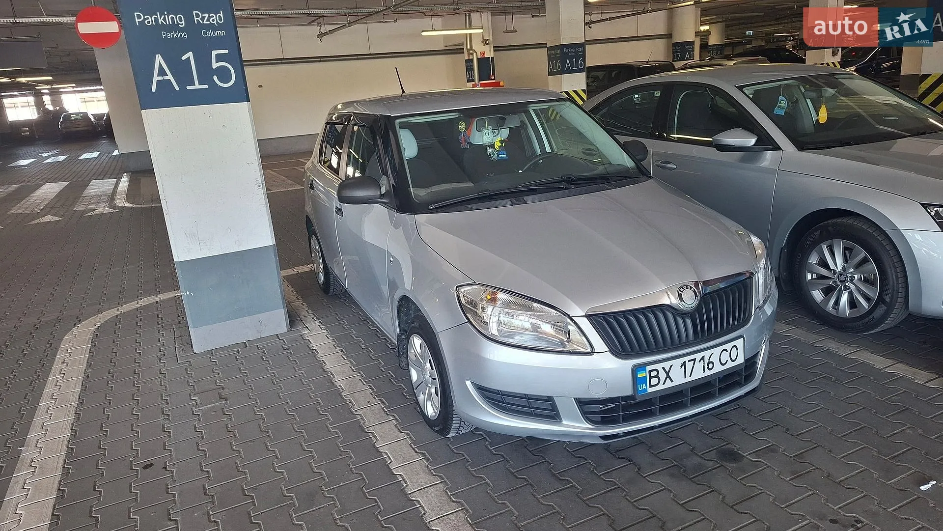 2011 Skoda Fabia - мініатюра 10
