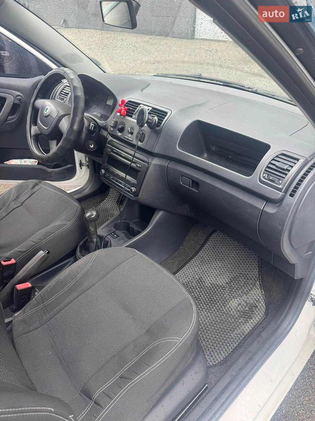 2012 Skoda Fabia - мініатюра 7