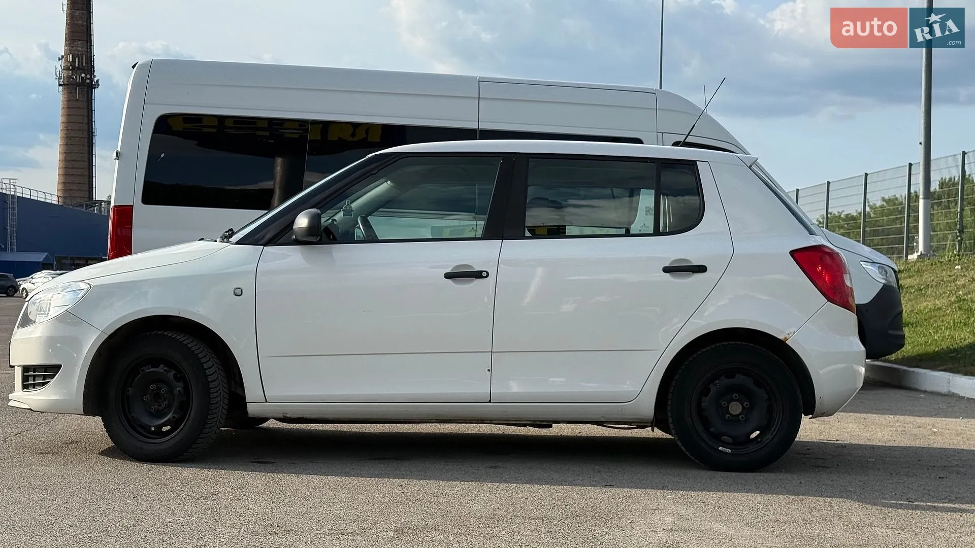 2010 Skoda Fabia - мініатюра 4