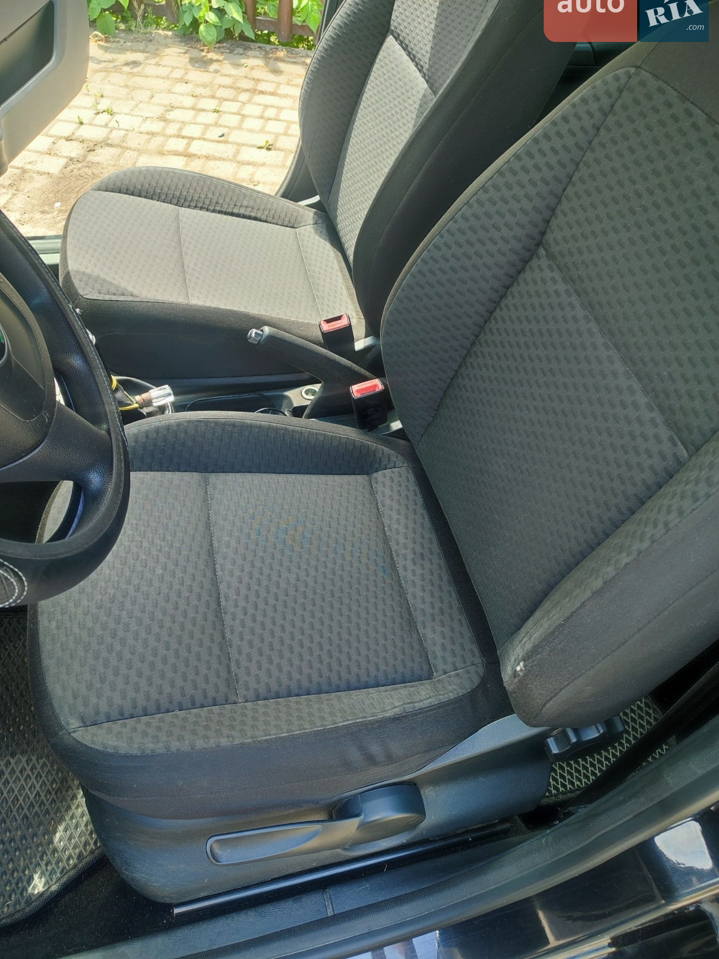 2010 Skoda Fabia - мініатюра 8