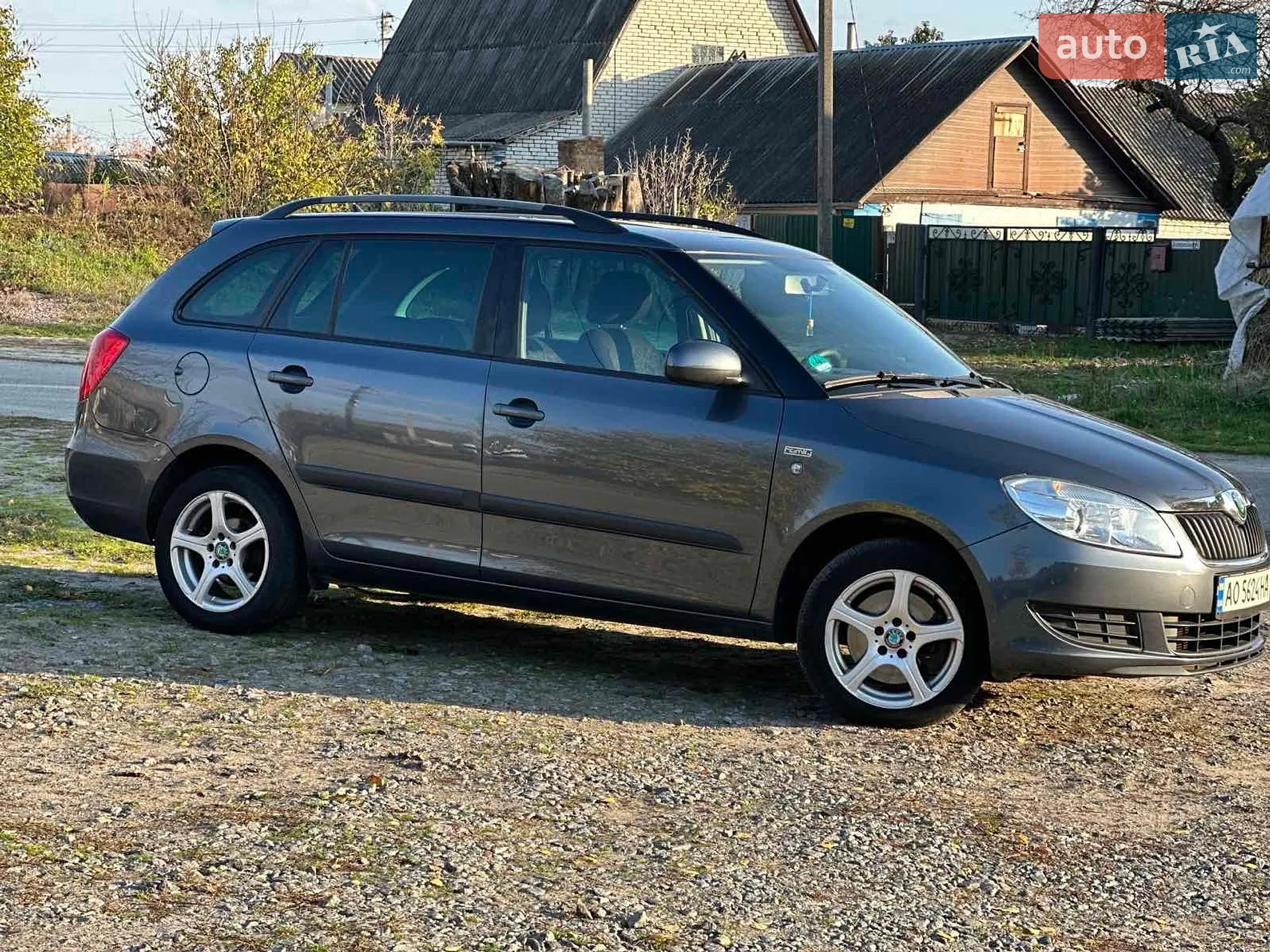 2011 Skoda Fabia - мініатюра 3