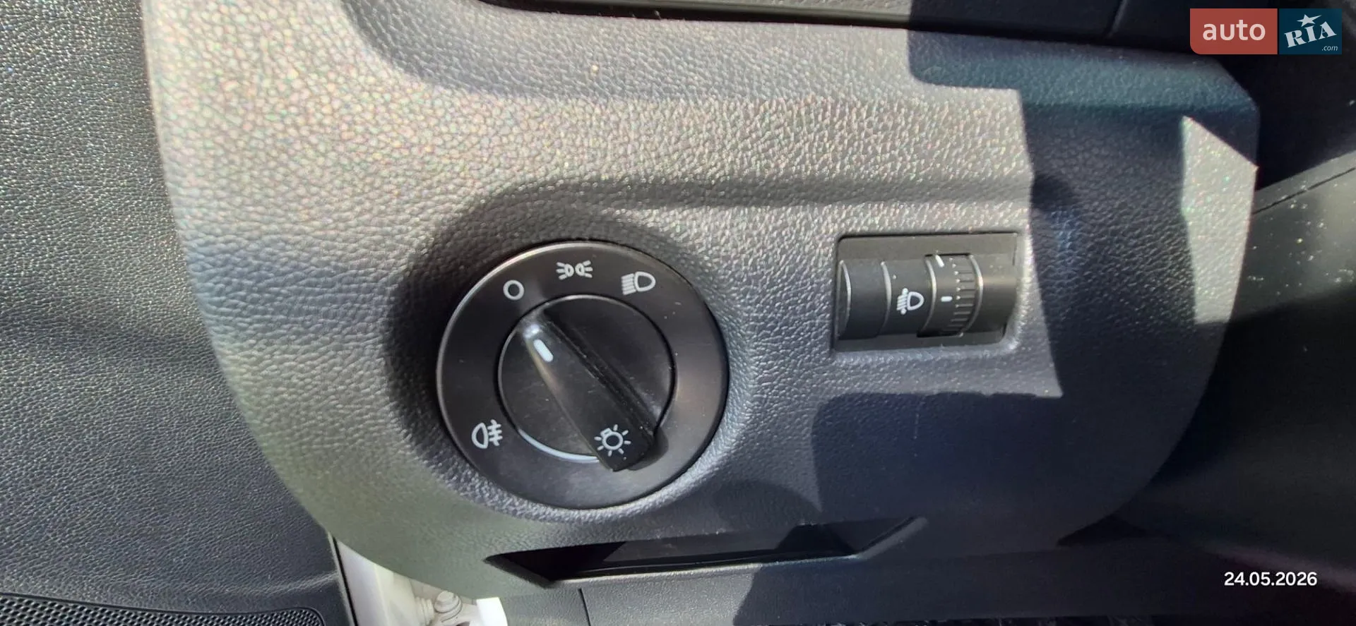 2013 Skoda Fabia - мініатюра 9