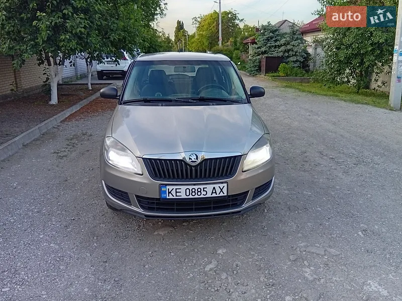 Skoda Fabia 2013 VIN TMBJC25J3D3140766 фото оголошення 10 з 44