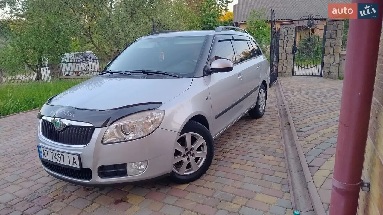 2010 Skoda Fabia - мініатюра 15