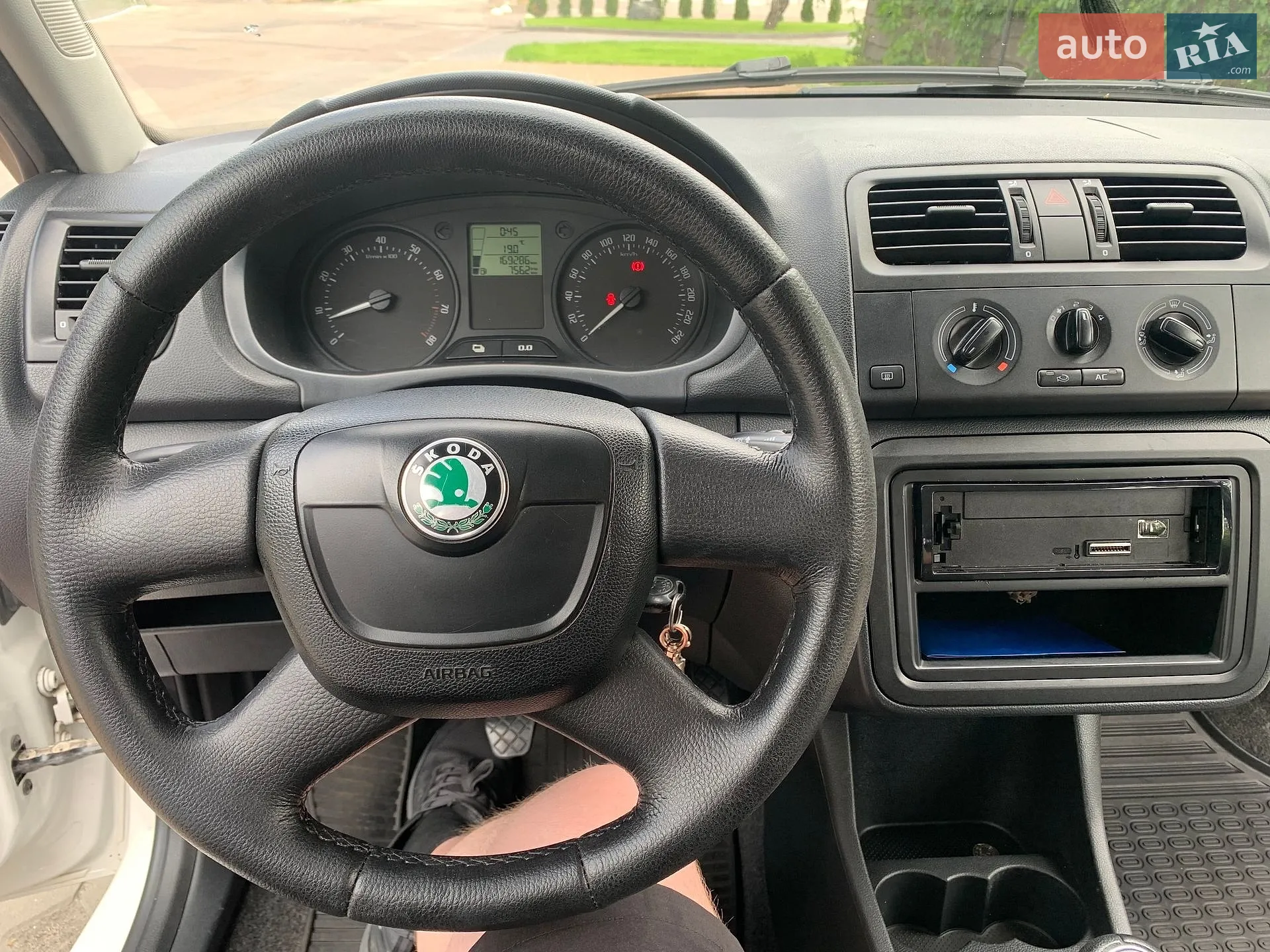 2011 Skoda Fabia - мініатюра 65