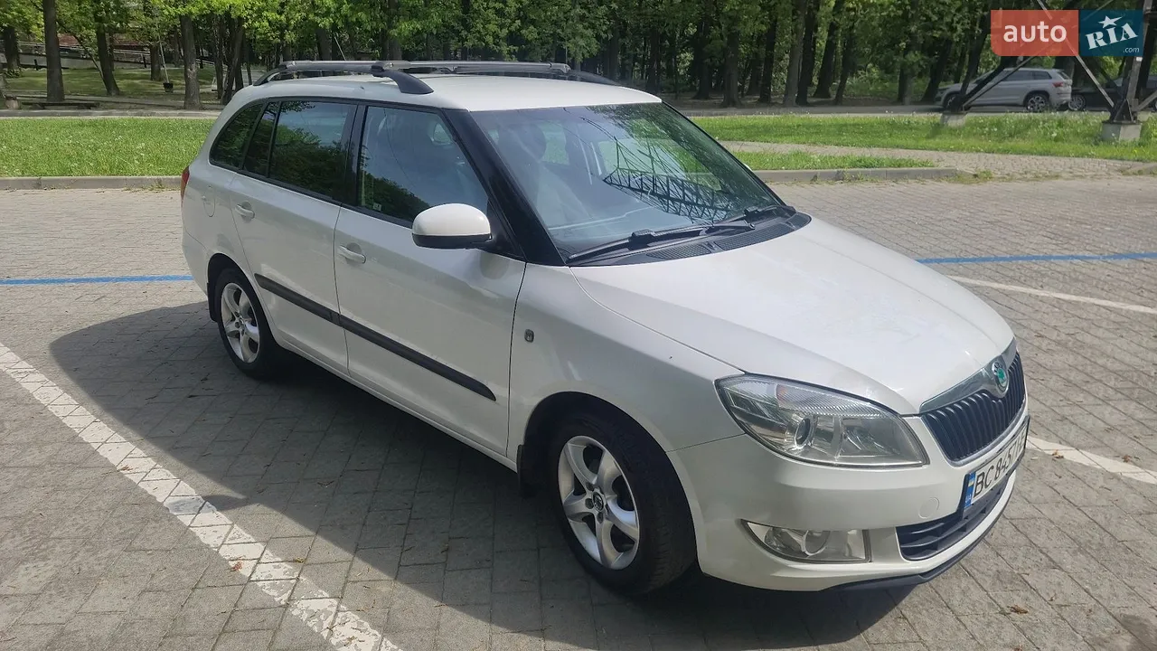 2012 Skoda Fabia - мініатюра 8