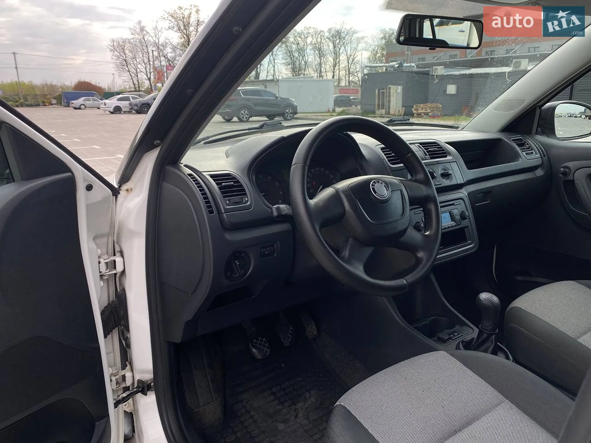 2011 Skoda Fabia - мініатюра 20