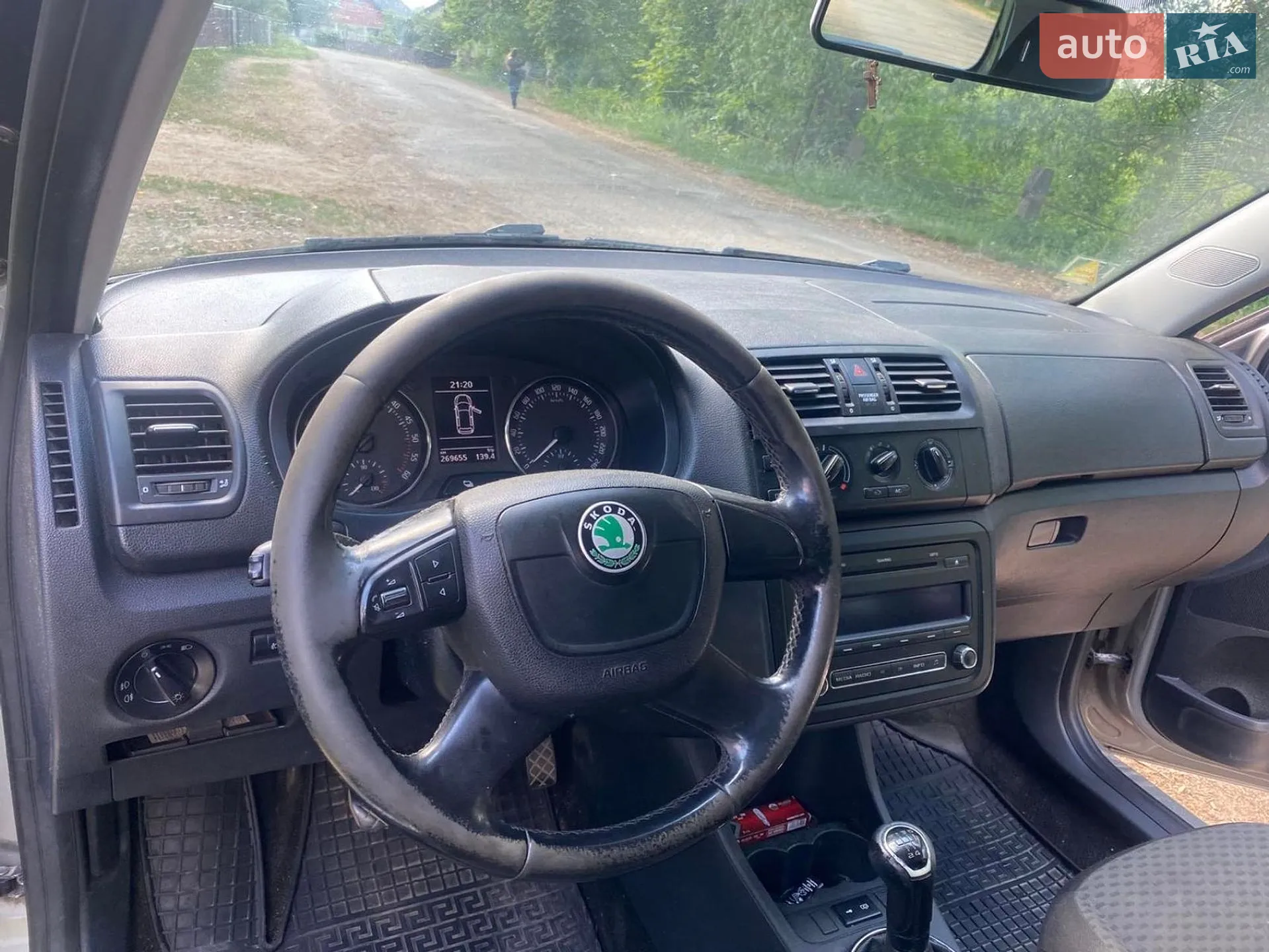 2011 Skoda Fabia - мініатюра 7