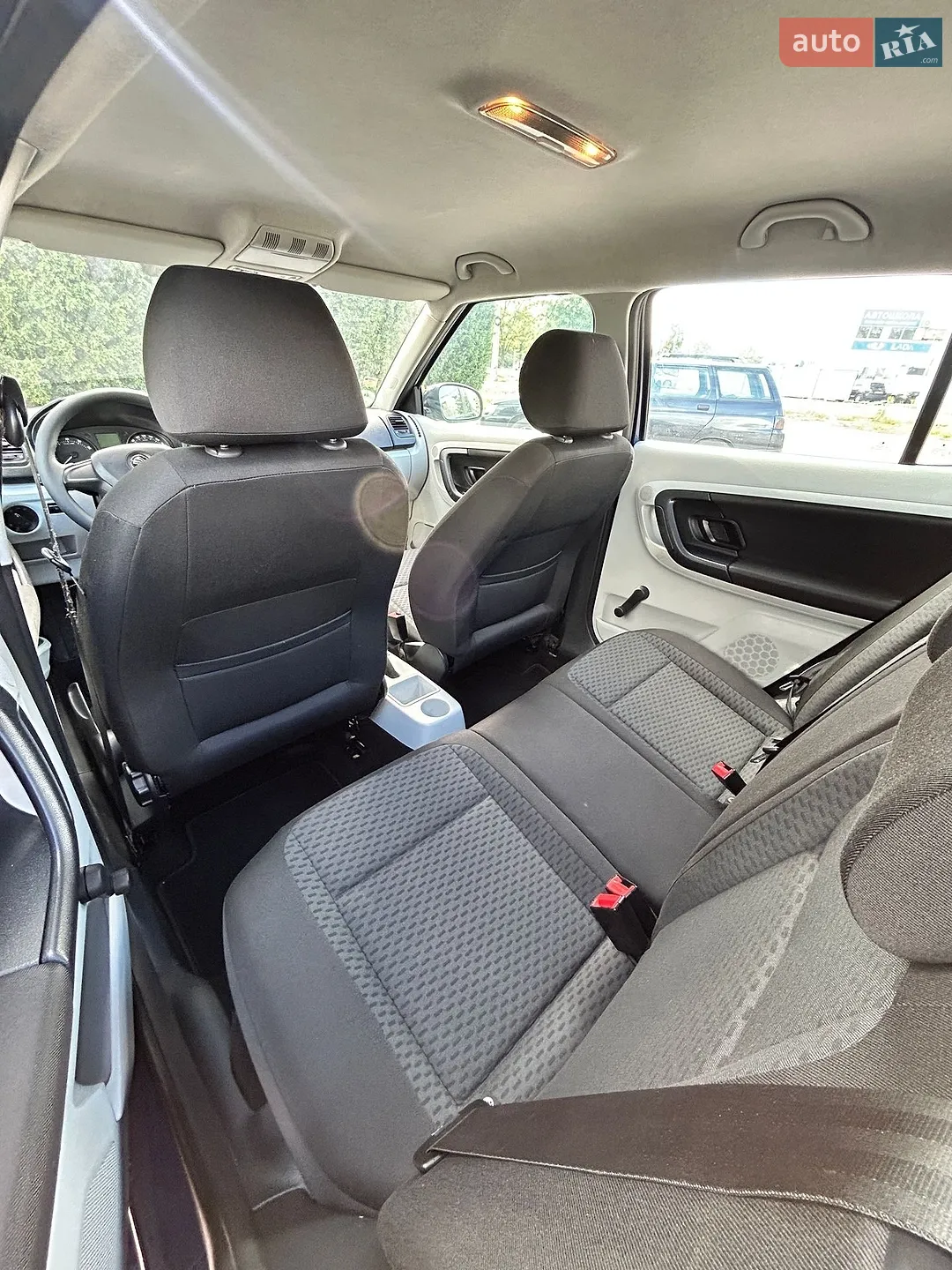2013 Skoda Fabia - мініатюра 14