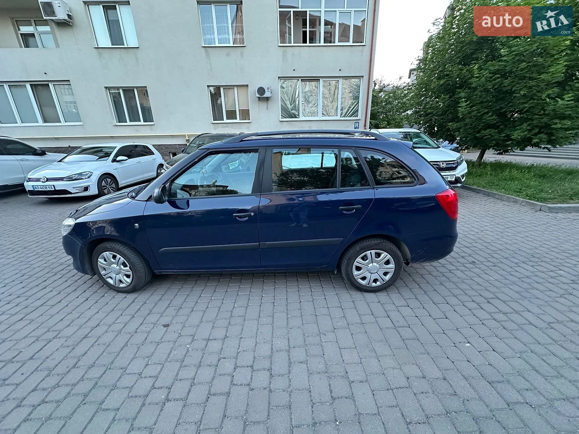 2011 Skoda Fabia - мініатюра 4
