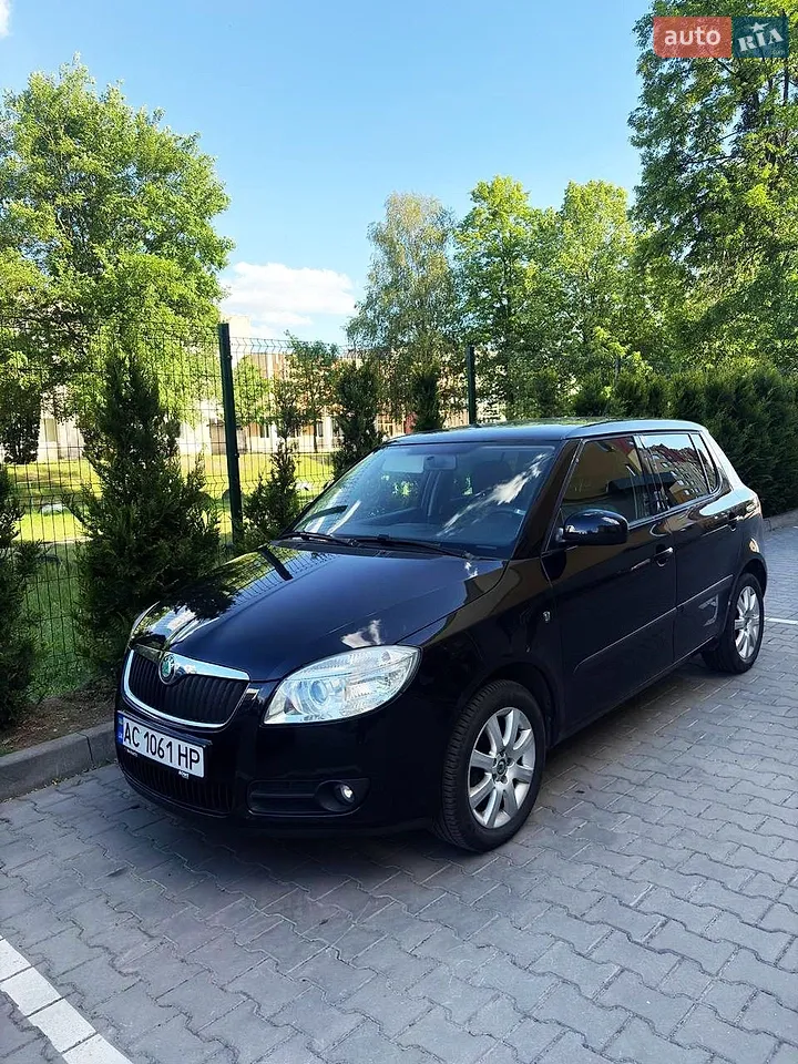 2010 Skoda Fabia - мініатюра 16
