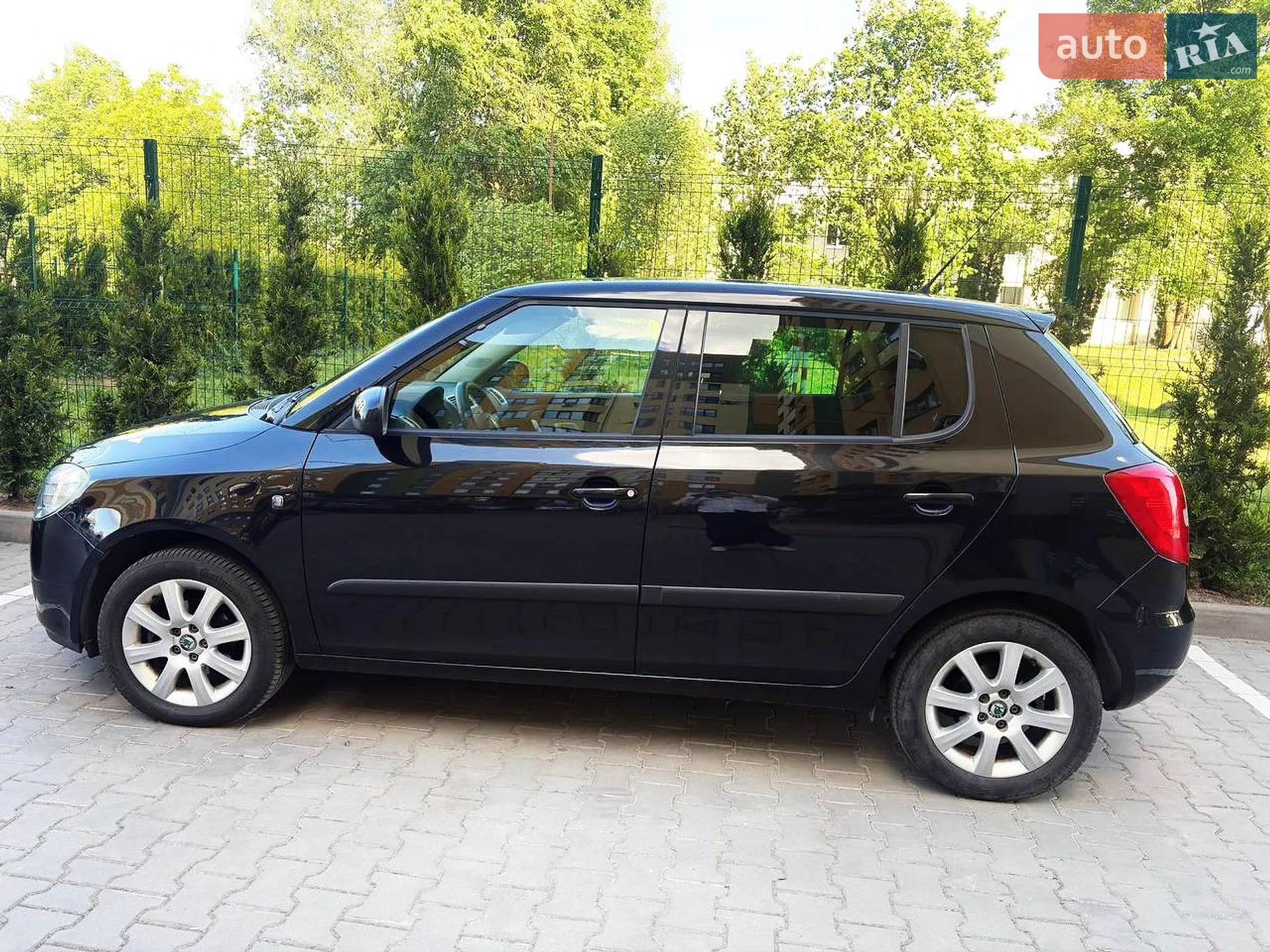 2010 Skoda Fabia - мініатюра 4