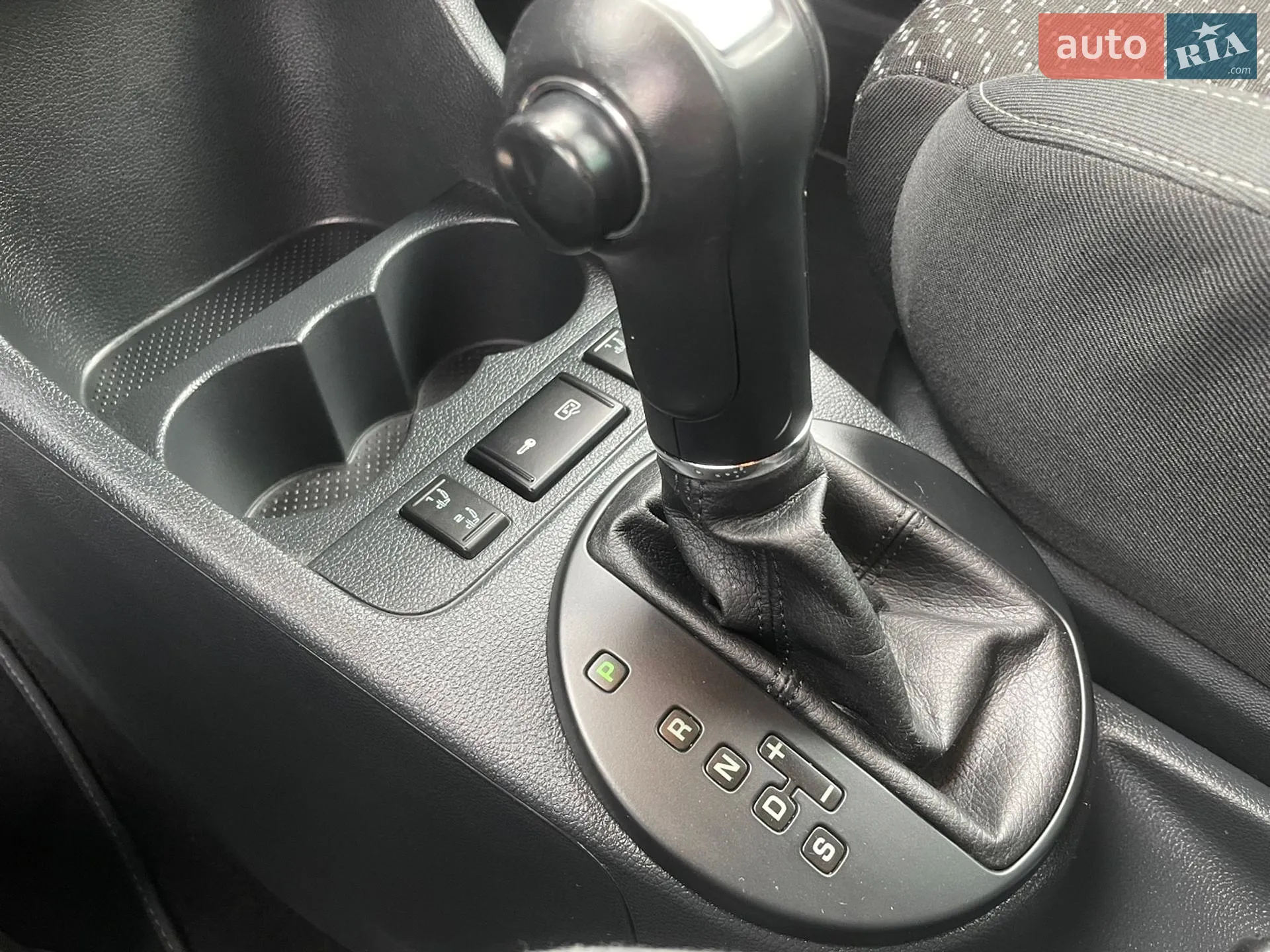 2012 Skoda Fabia - мініатюра 26