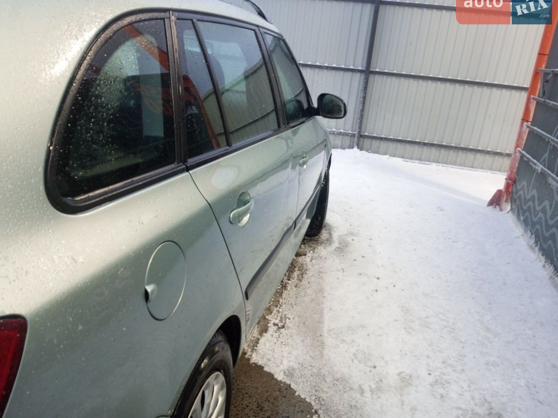 2010 Skoda Fabia - фото 1