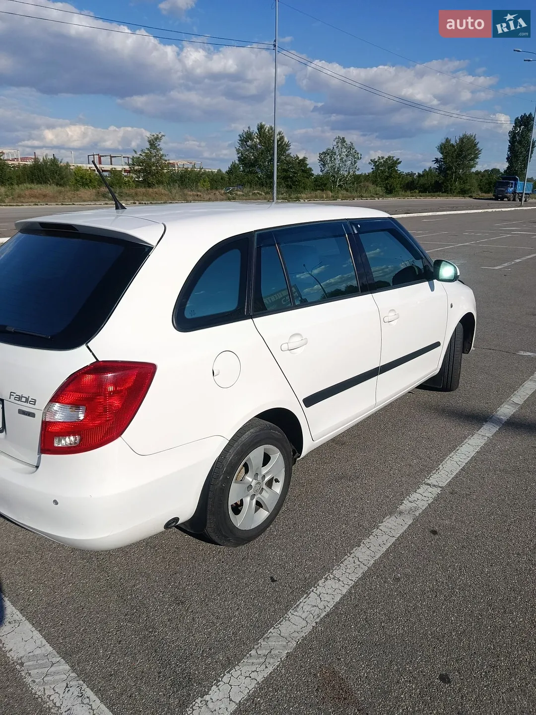 2012 Skoda Fabia - мініатюра 4