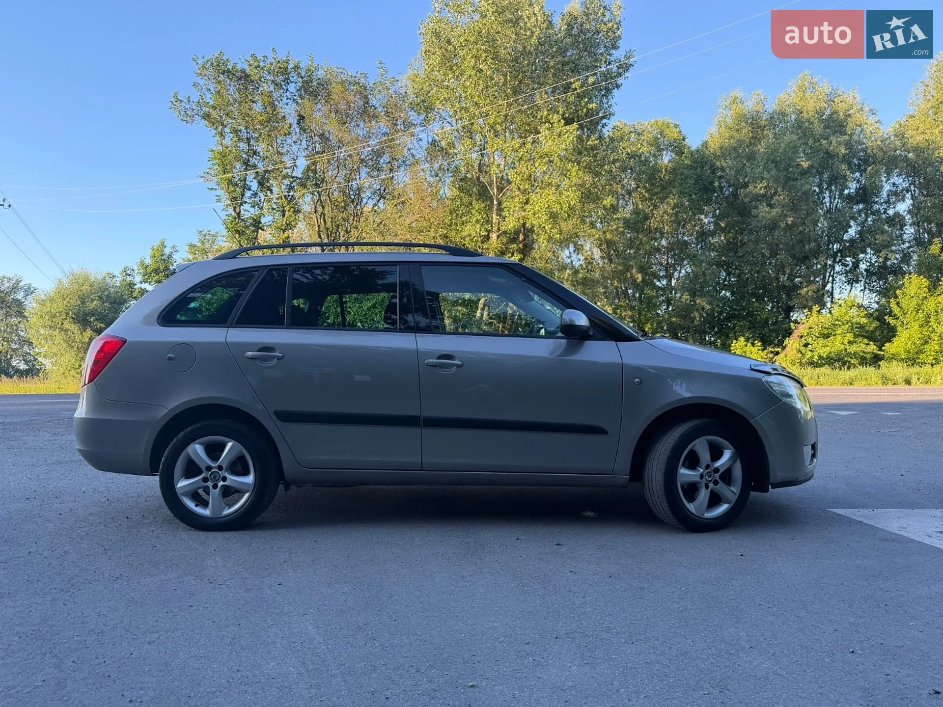 2010 Skoda Fabia - мініатюра 36