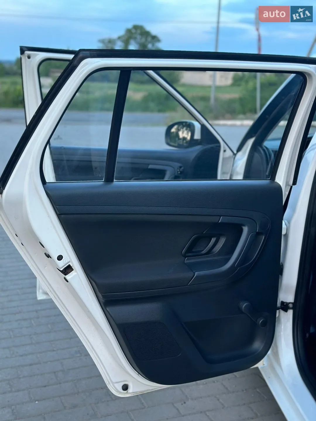 2013 Skoda Fabia - мініатюра 35