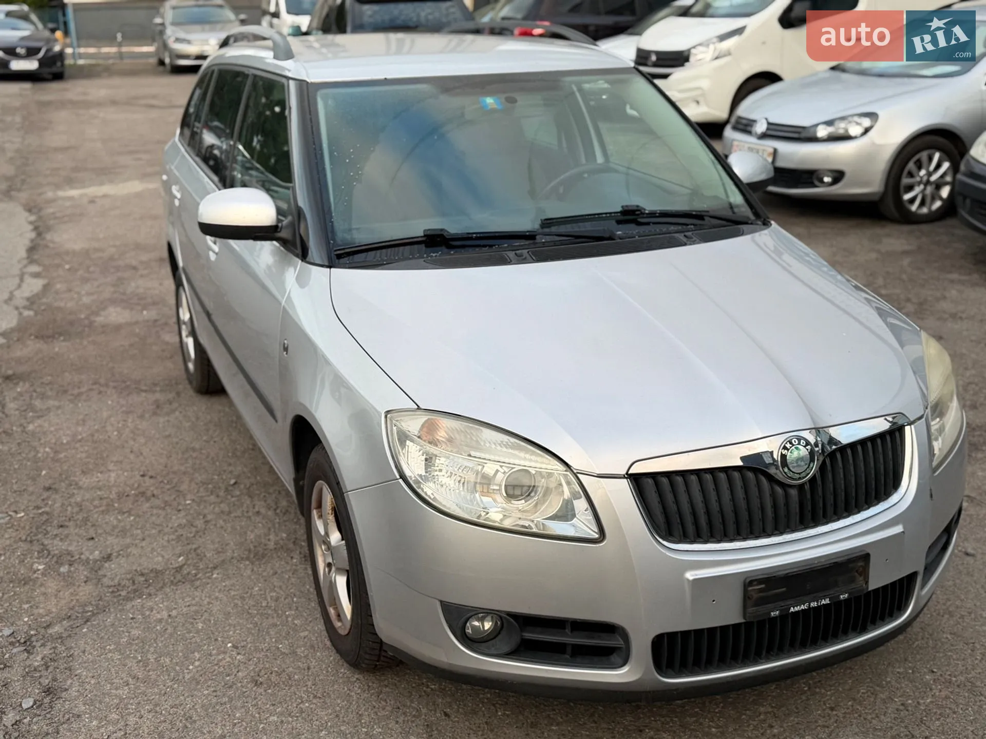 2010 Skoda Fabia - мініатюра 2