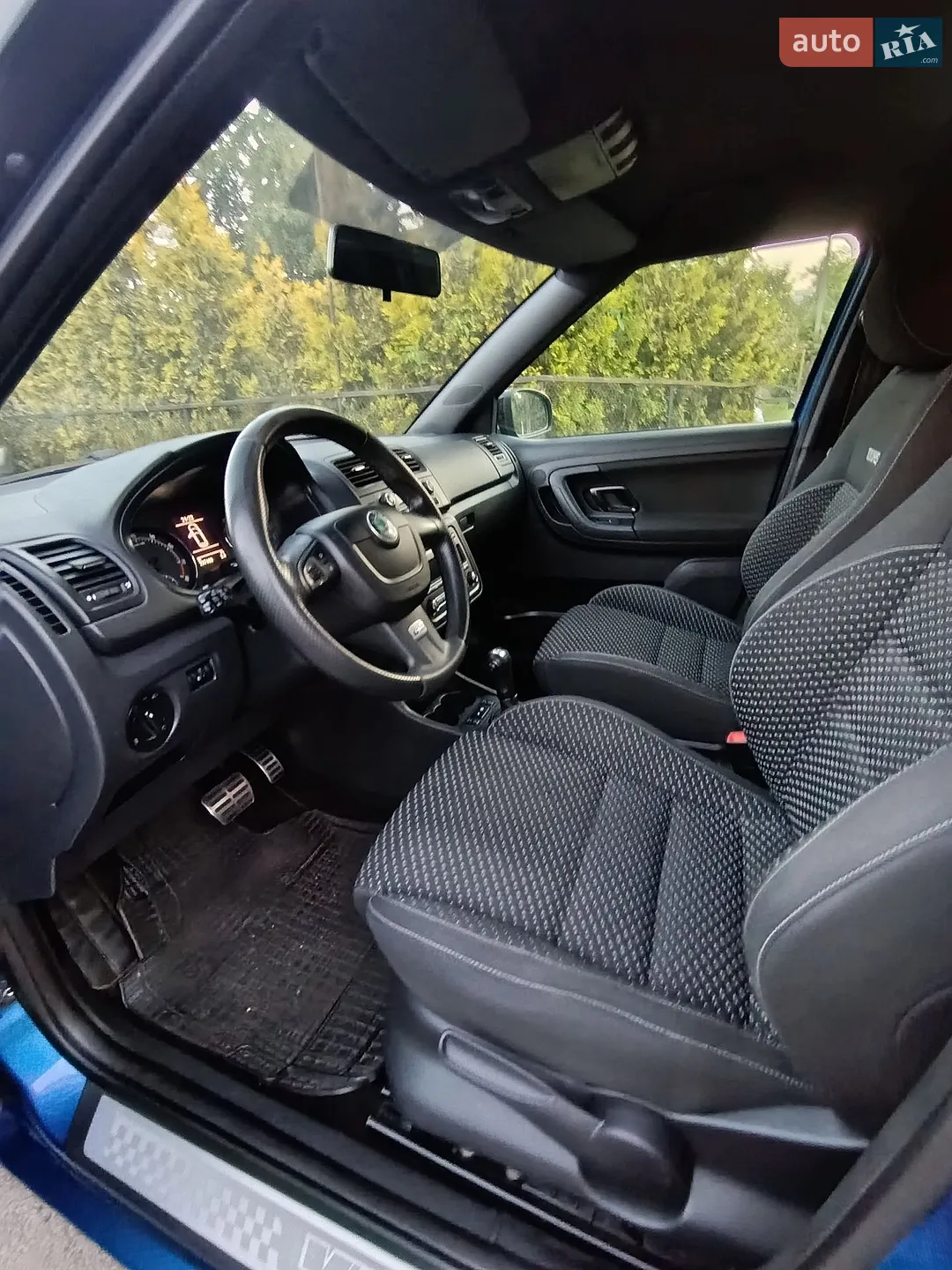 2011 Skoda Fabia - мініатюра 64