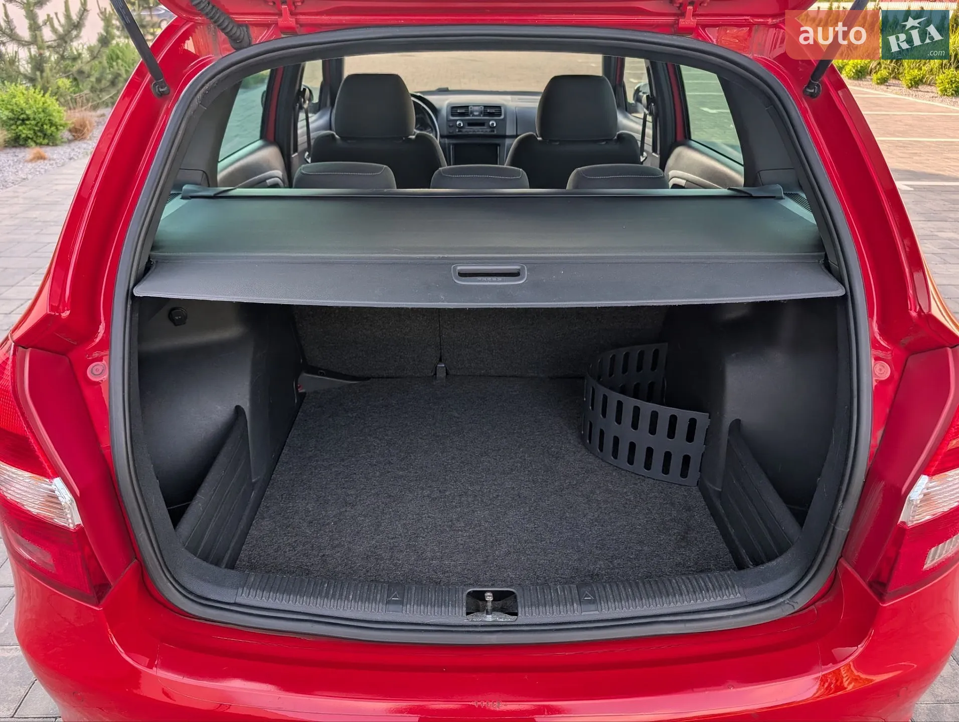 2011 Skoda Fabia - мініатюра 54