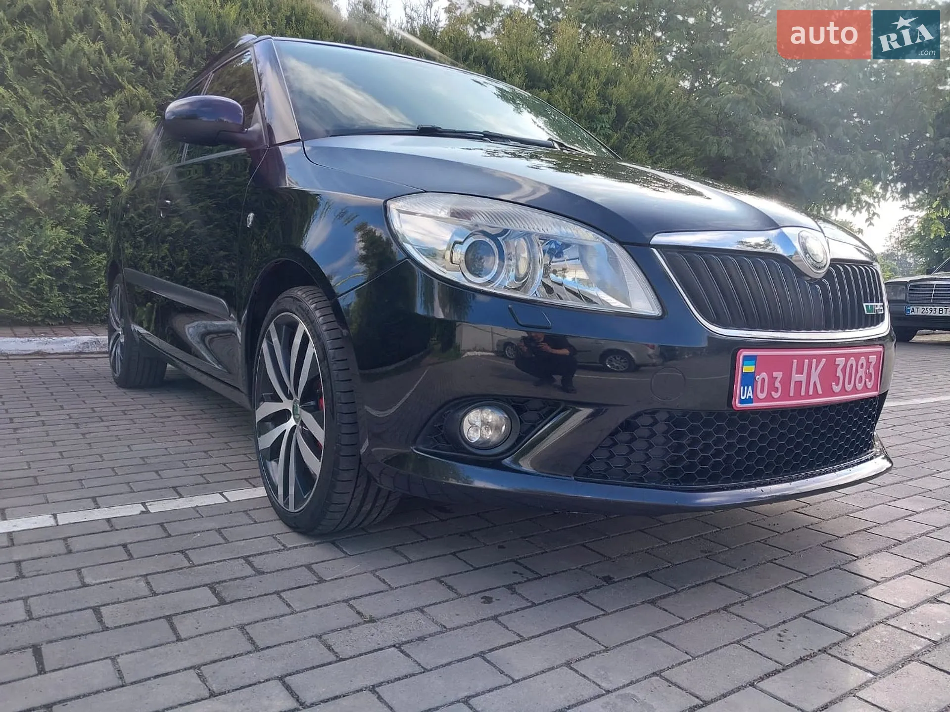 2010 Skoda Fabia - мініатюра 2