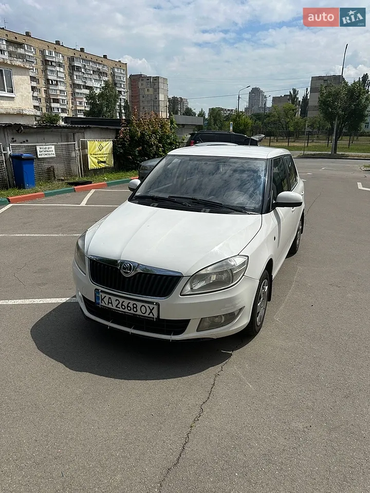 2015 Skoda Fabia - мініатюра 14