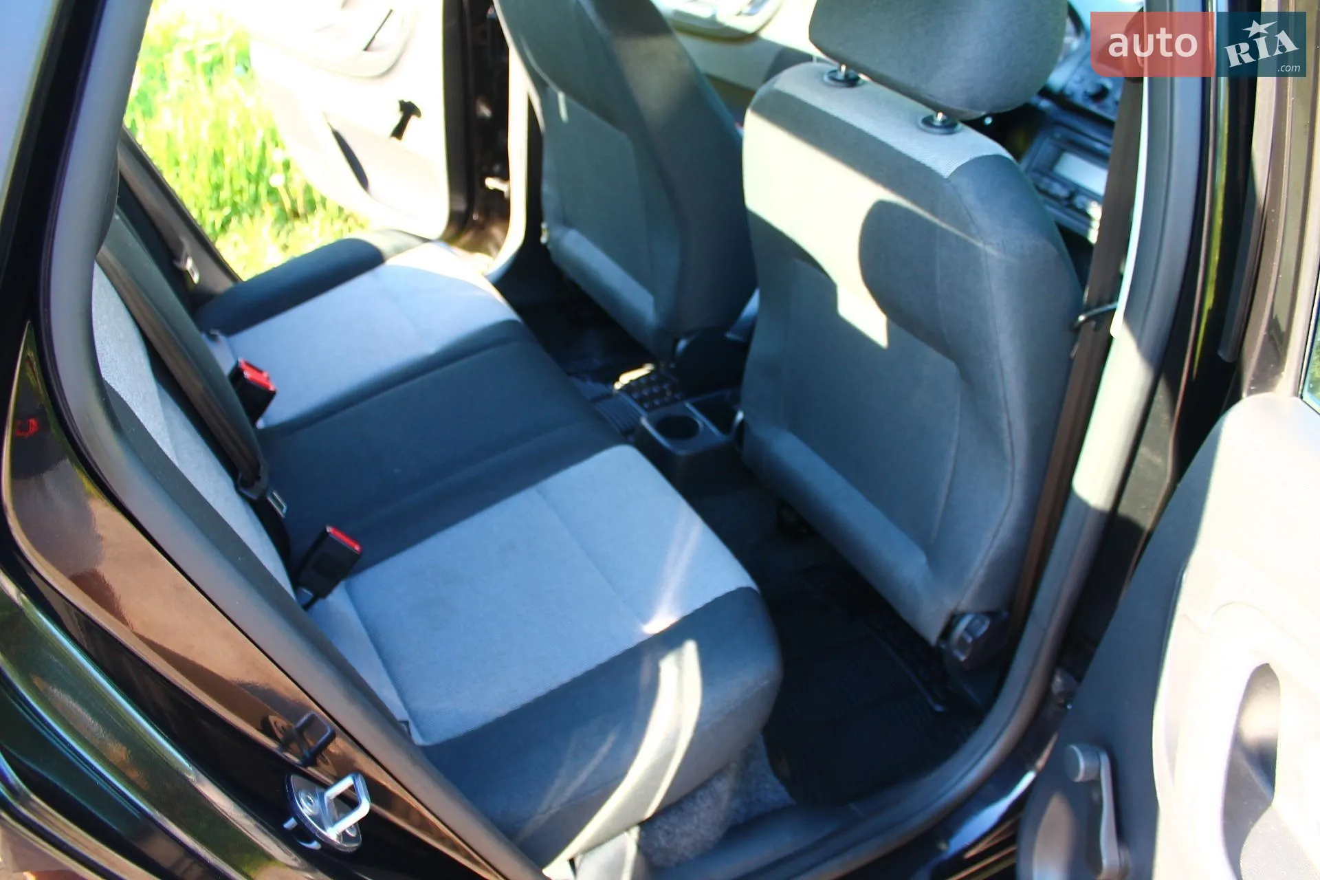 2010 Skoda Fabia - мініатюра 38