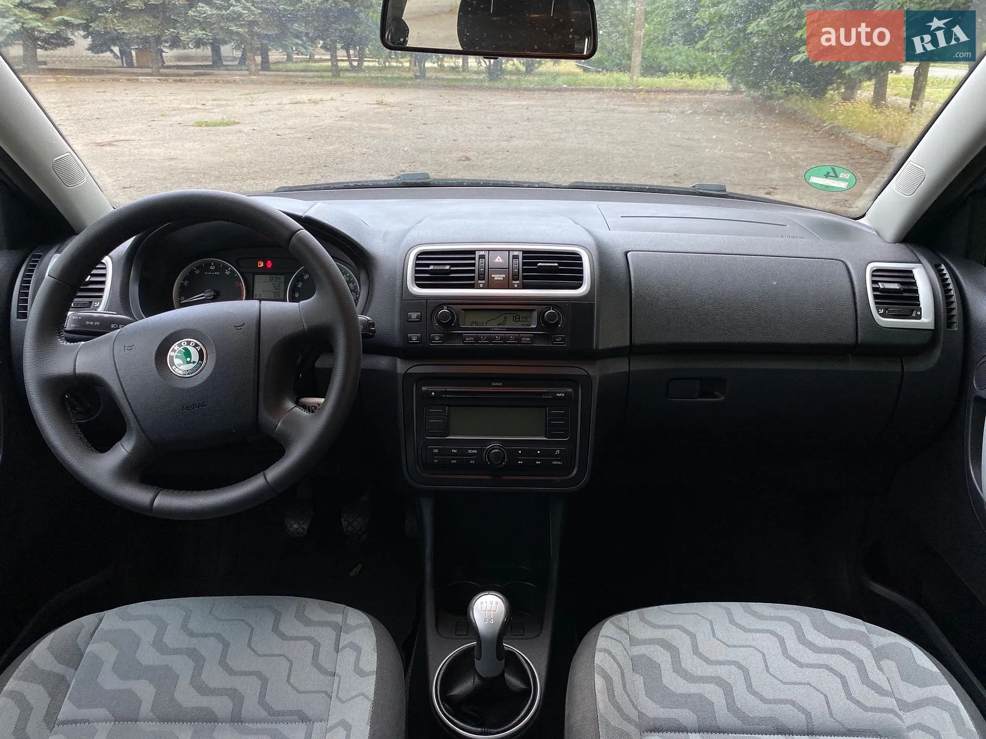 2010 Skoda Fabia - мініатюра 6