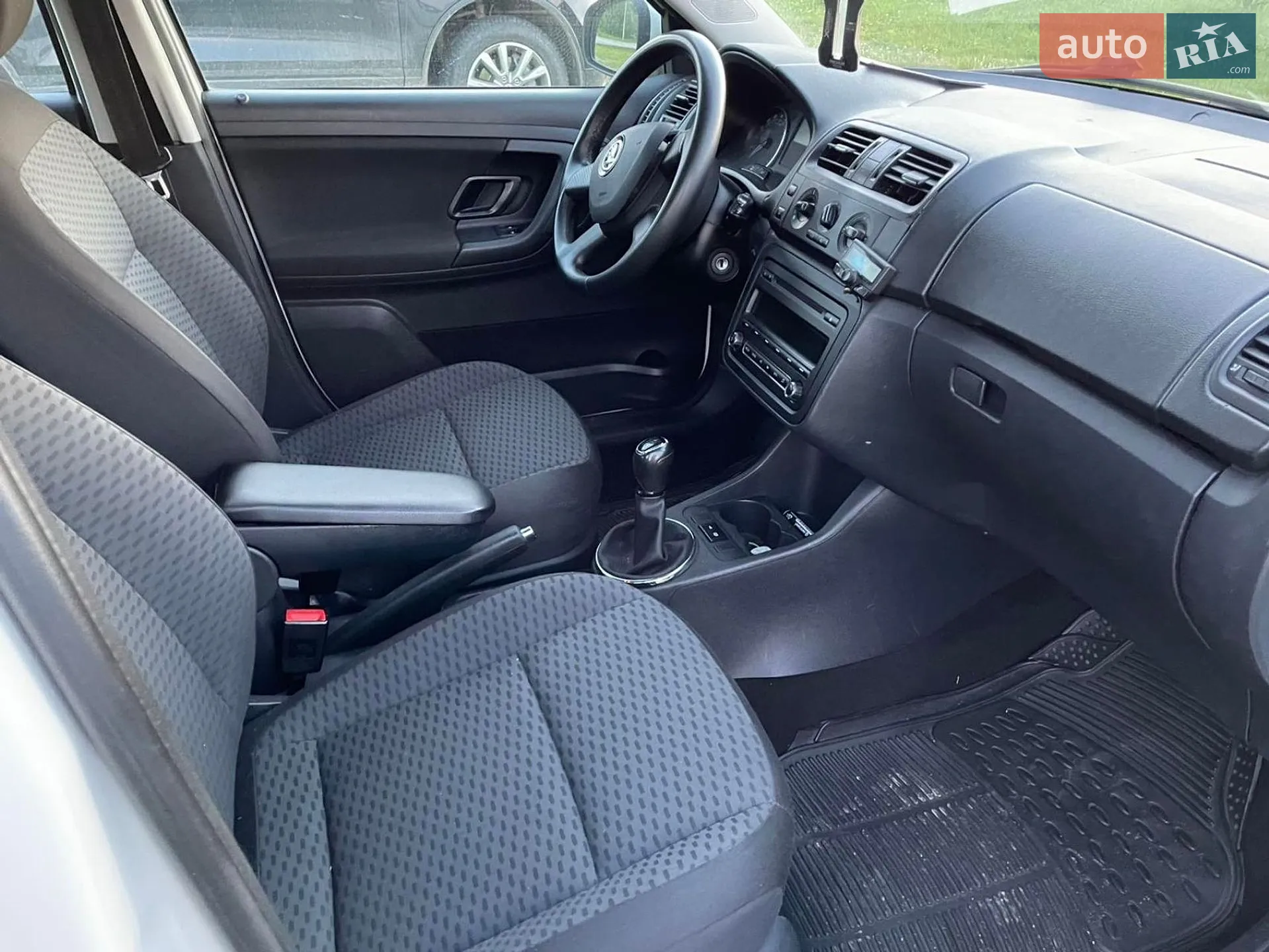 2013 Skoda Fabia - мініатюра 9