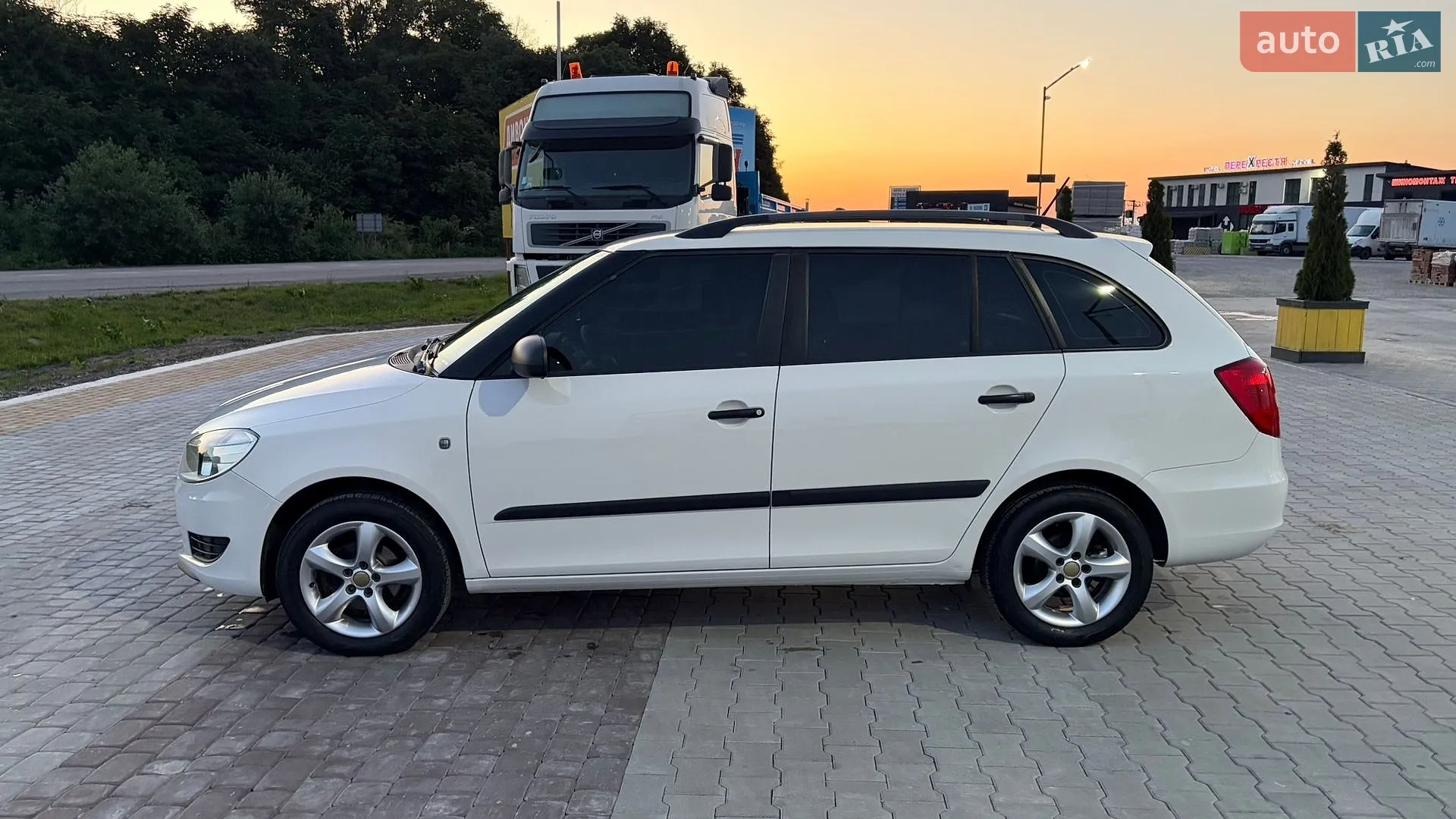2012 Skoda Fabia - мініатюра 5