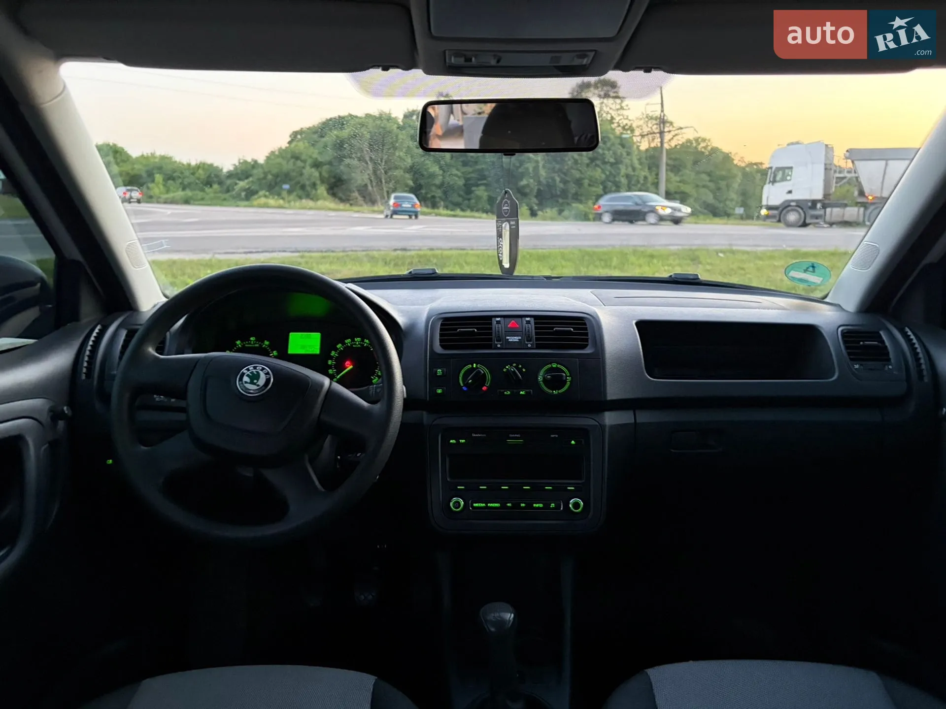 2012 Skoda Fabia - мініатюра 32